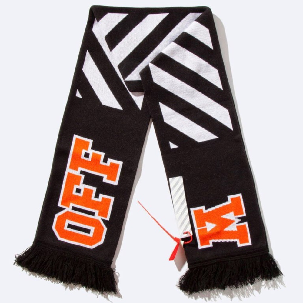 OFF-WHITE knit scarf in Black with White & Orange